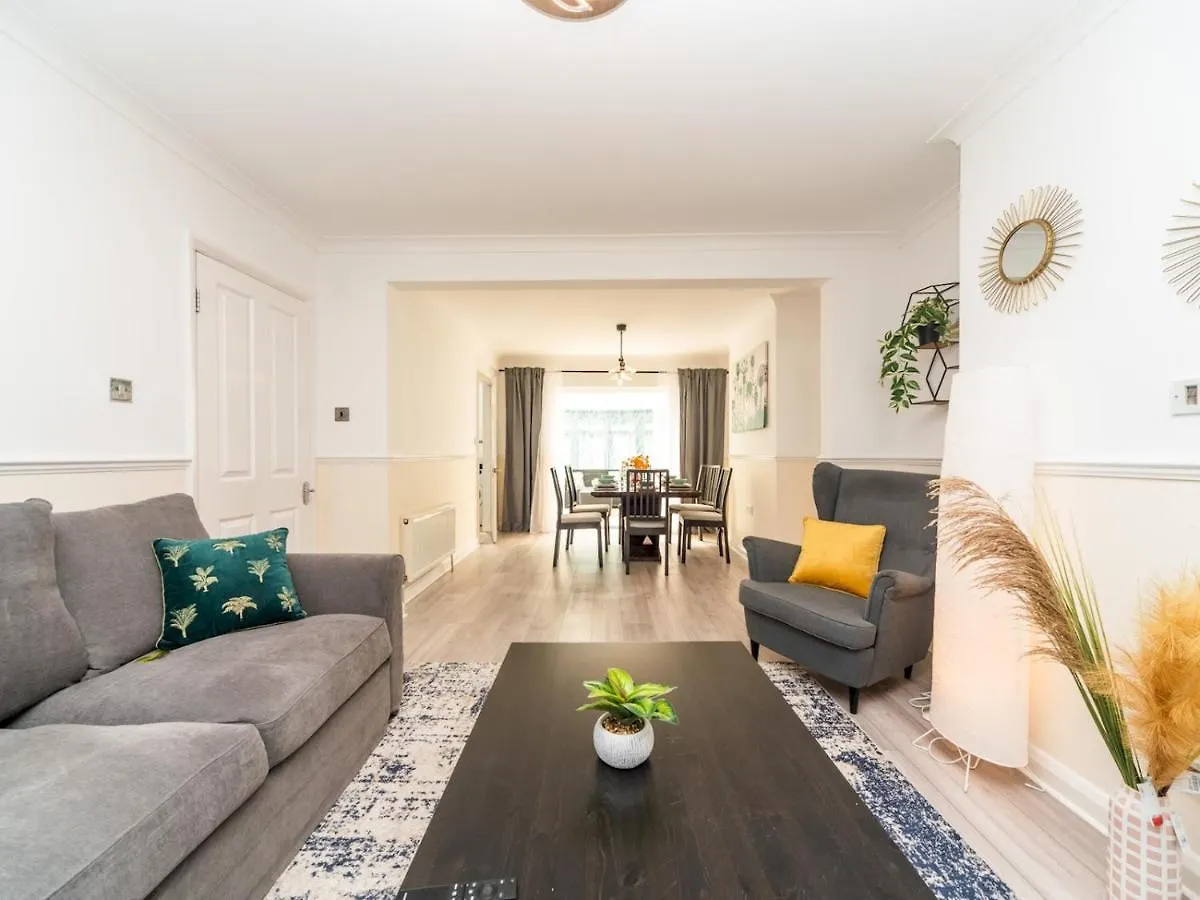Pass The Keys Spacious 4 Bed House Free Parking Near Station Bexleyheath