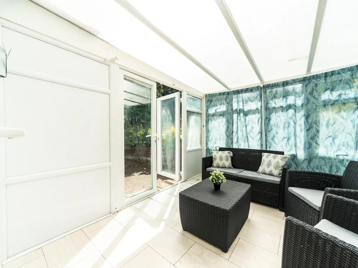 Pass The Keys Spacious 4 Bed House Free Parking Near Station Bexleyheath