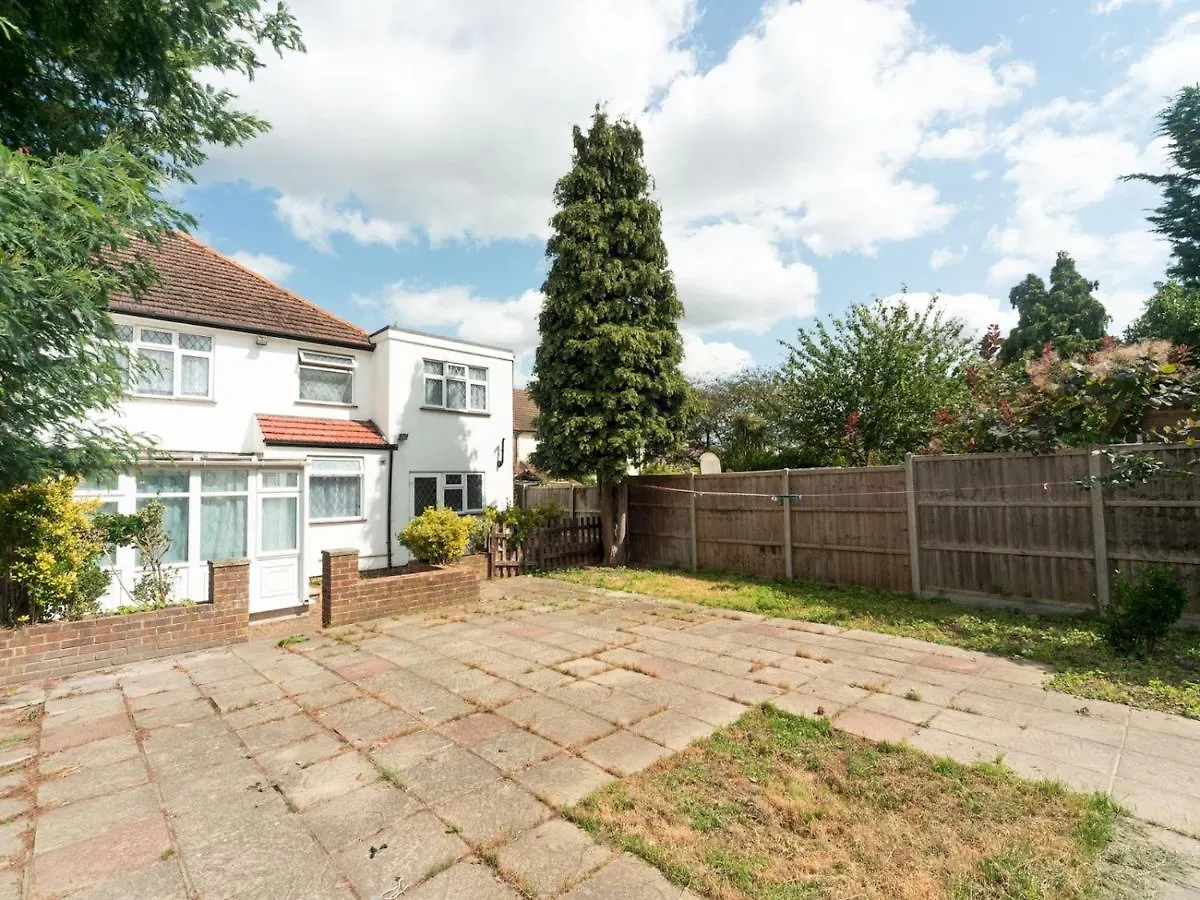 Pass The Keys Spacious 4 Bed House Free Parking Near Station Bexleyheath