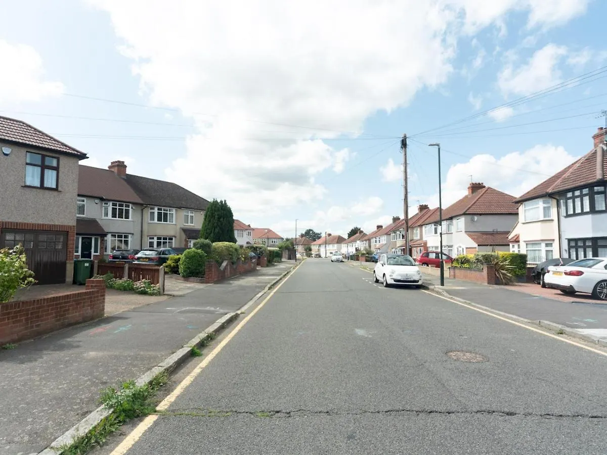 Holiday home Pass The Keys Spacious 4 Bed House Free Parking Near Station Bexleyheath