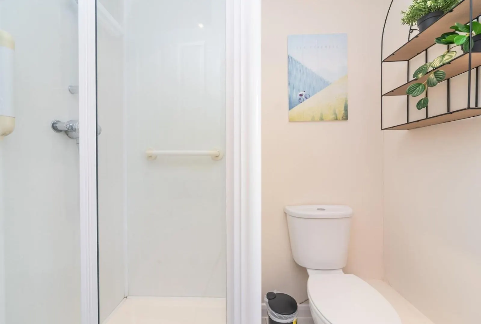 Pass The Keys Spacious 4 Bed House Free Parking Near Station Bexleyheath